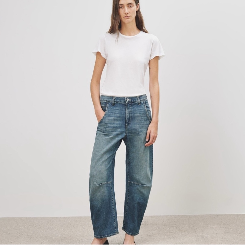 NILI LOTAN Emerson Classic Wash High Waist Barrel Leg Jeans Size28